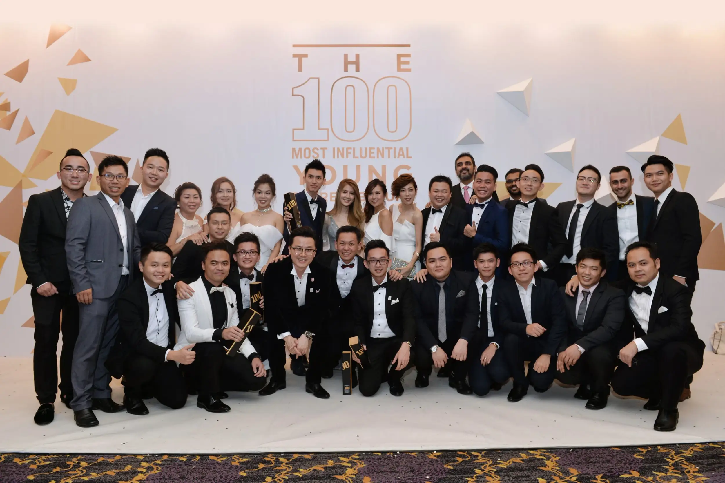 Receiving the 100 Most Influential Entrepreneur award